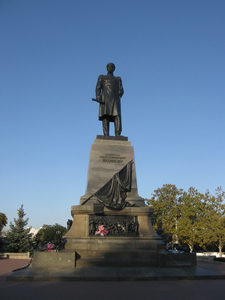 Памятник адмиралу Нахимову в Севастополе