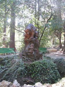 Фонтан «Медведица с медвежатами» в Гурзуфском парке
