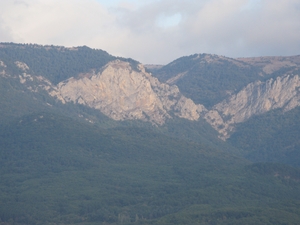 Вид на крымские горы с восточного склона горы Аю-даг
