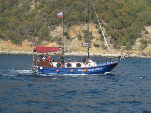 Яхта Черная каракатица