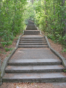 Лестница в парке Ливадийского дворца в Крыму