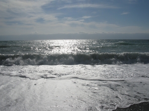 Волны на море в Гурзуфе